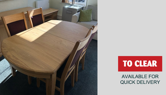 Table & Chairs
